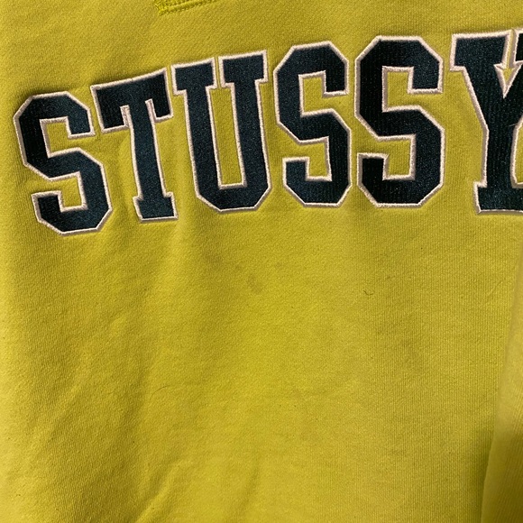 STUSSY OVERSIZED QUARTER ZIP! Size S , oversized - Picture 2 of 7